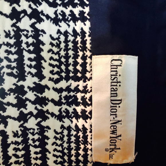 Christian Dior Coat-navy and white houndstooth - Picture 2 of 8